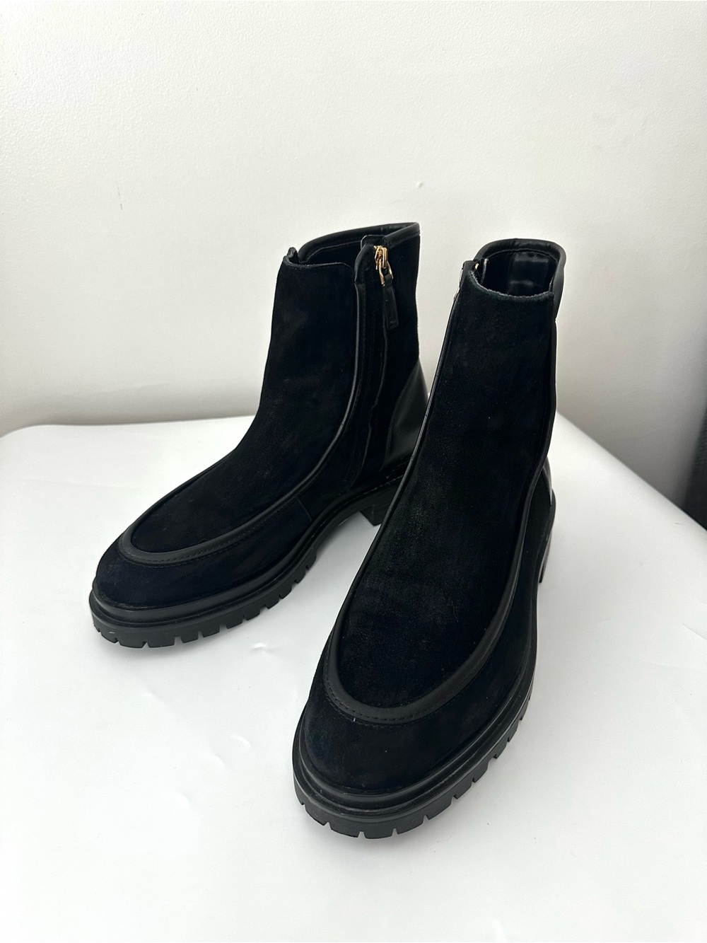 Ralph Lauren women's boots, genuine leather, size 8.5